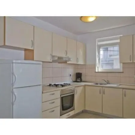 Apartment House Studenac 100m From Beach Bibinje