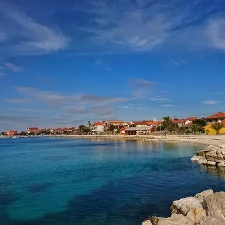 House Studenac 100m From Beach Apartment *