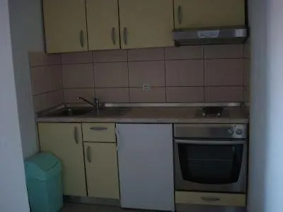 House Studenac 100m From Beach *