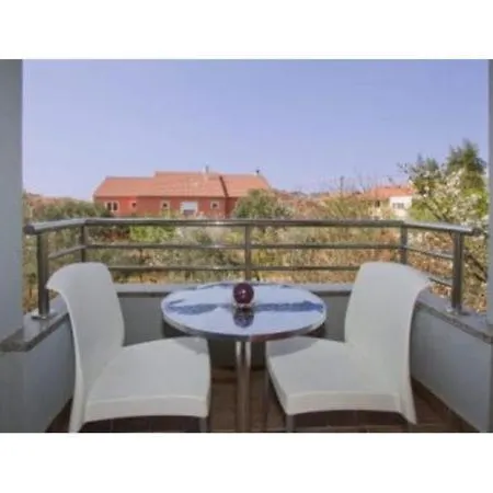 House Studenac 100m From Beach Bibinje