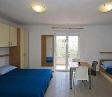 House Studenac 100m From Beach Bibinje